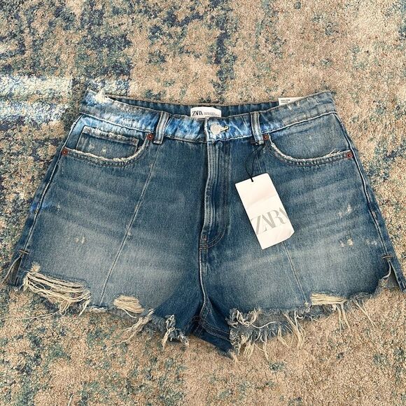 NWT Zara High Rise Frayed Jean Shorts Distressed - Picture 1 of 7